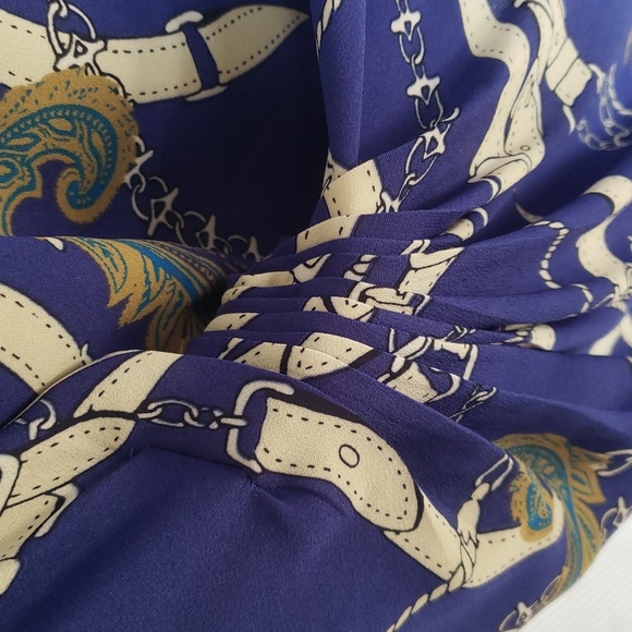 Soho Jeans. Unique Elegant Blue Chain/Belt & Floral Print Women's Top Size L - Picture 6 of 16